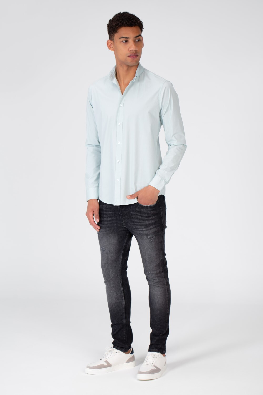 Men's Basic Plain Button Front Shirt In Poplin Material