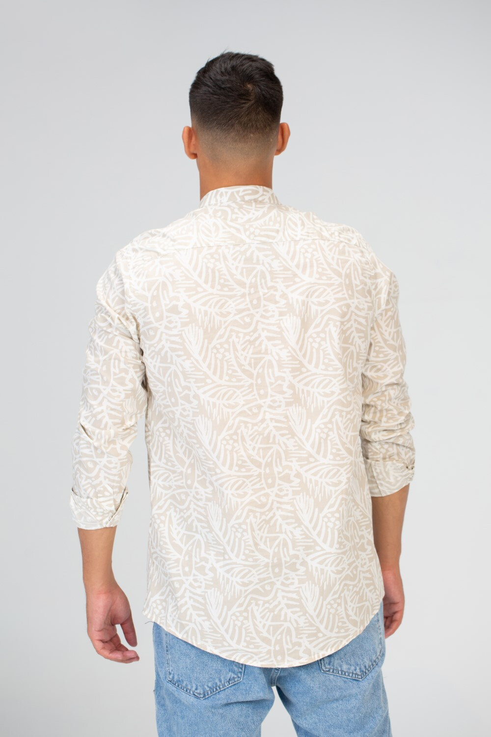 Mens Long Sleeves Shirt With Collar And Poplin Material