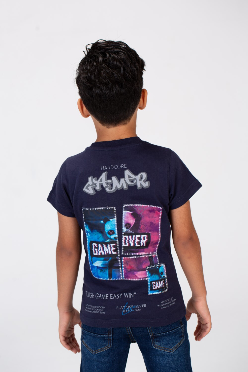 Boys Half Sleeves T-shirt With A Round Neck And A Print On The Front And Back