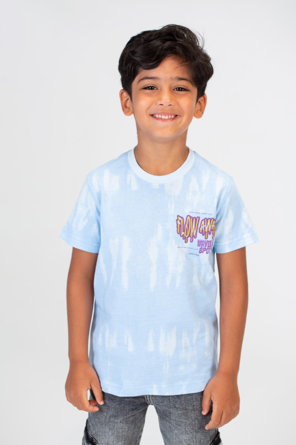 Boys Round Neck T-shirt Printed With Cheerful Colors And Practical Material