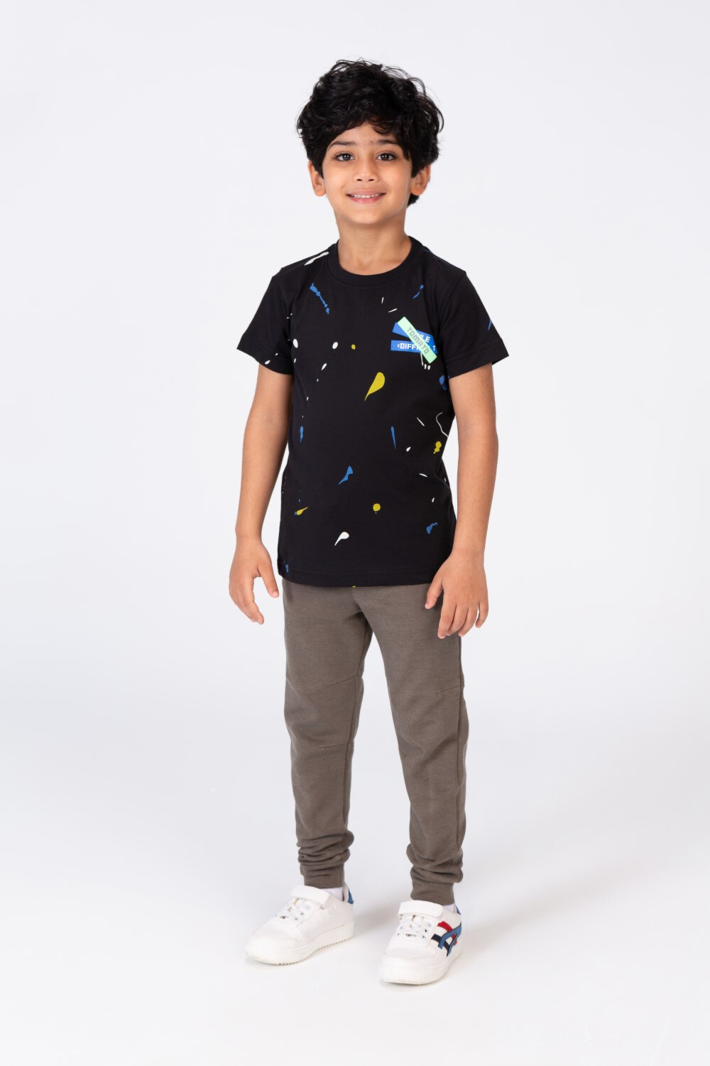 Boys T-shirt With A Round Neck And A Distinctive Print