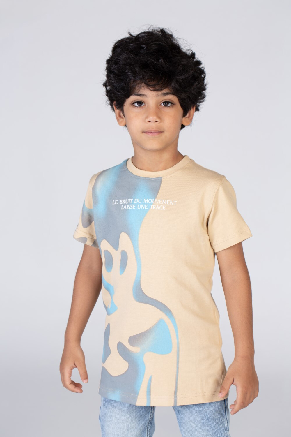 Boys Round Neck Short Sleeves T-shirt With Half Print