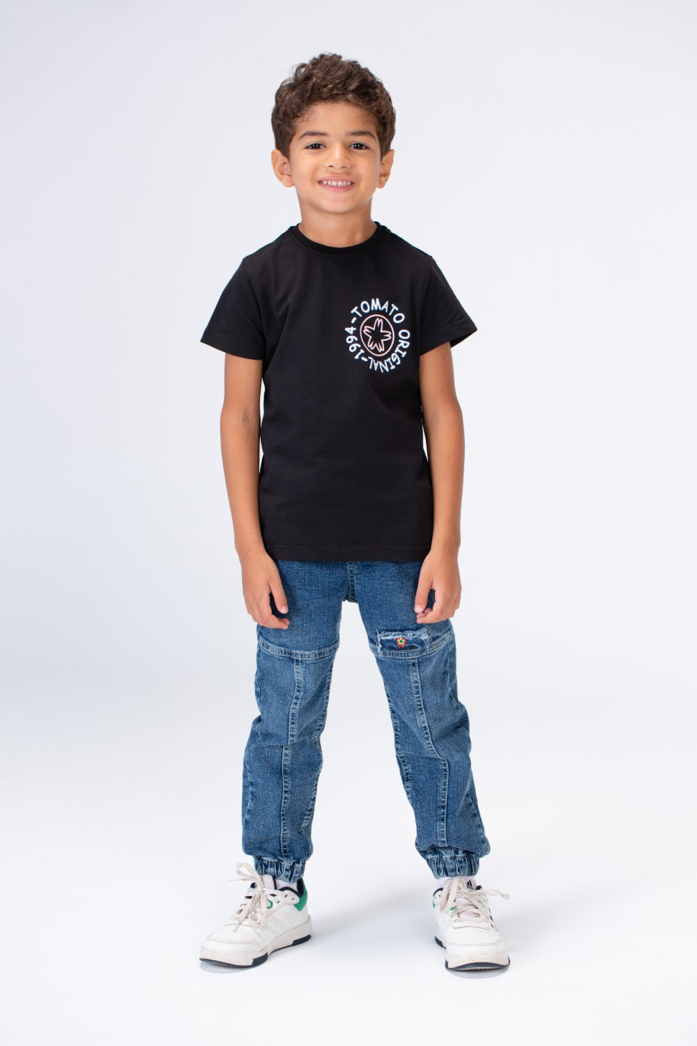 Boys Round Neck Half Sleeves T-shirt With Tomato Print In Summer Melton Material