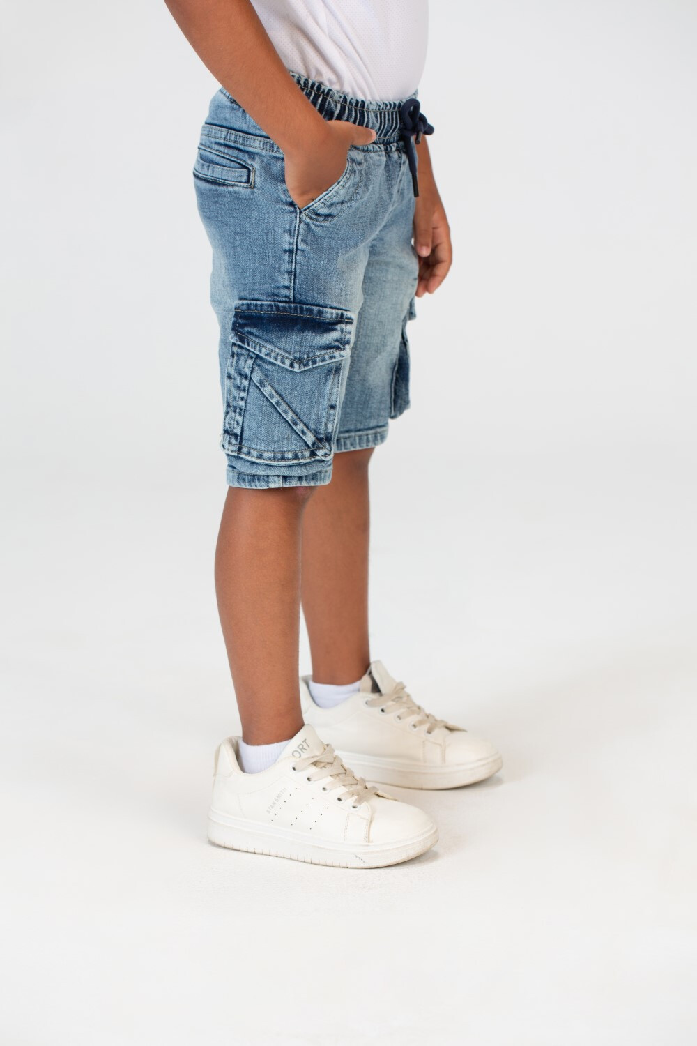 Boys Jeans Used Casual Shorts With Side Pockets And A Zipper On The Side