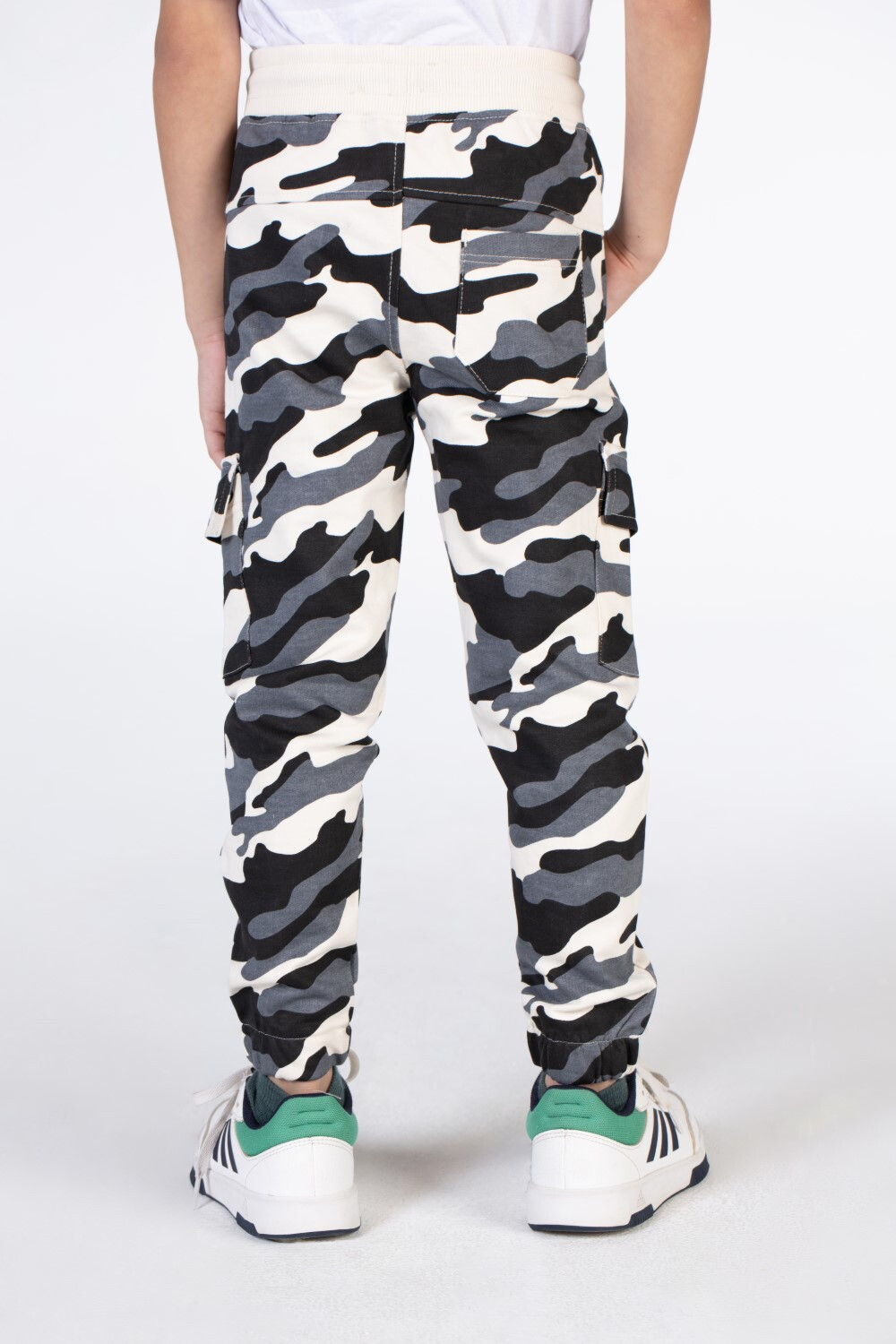 Boys Army Milton Sweatpants With Distinctive Side Pockets