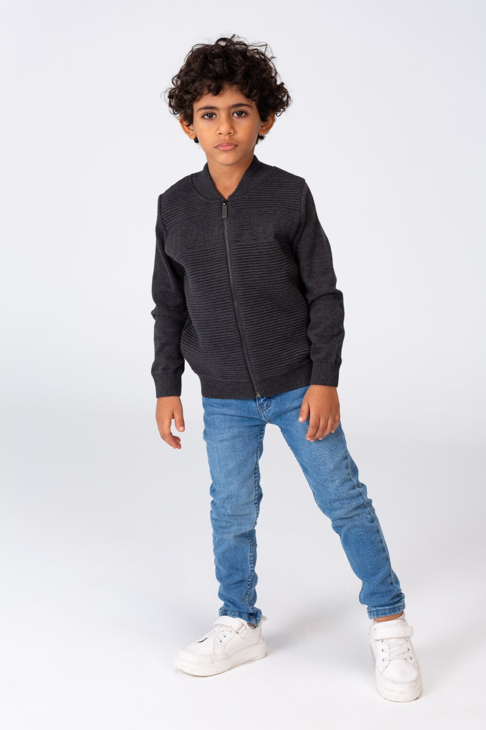 Boy's Round Neck Pullover With Tomato Print And A Zipper On The Front