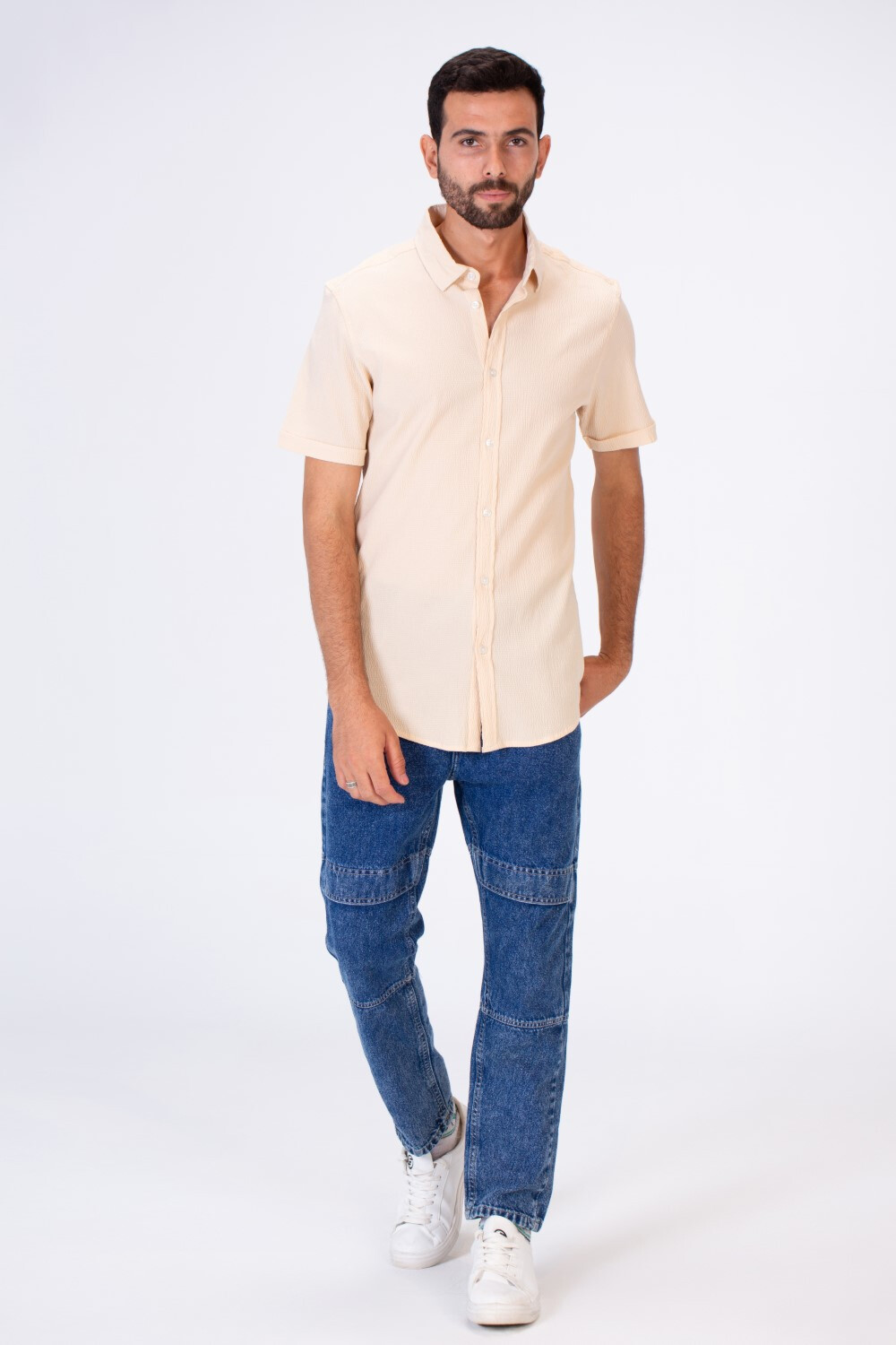 Men's Slim Fit Basic Plain Short Sleeves Shirt With Comfortable Fitting