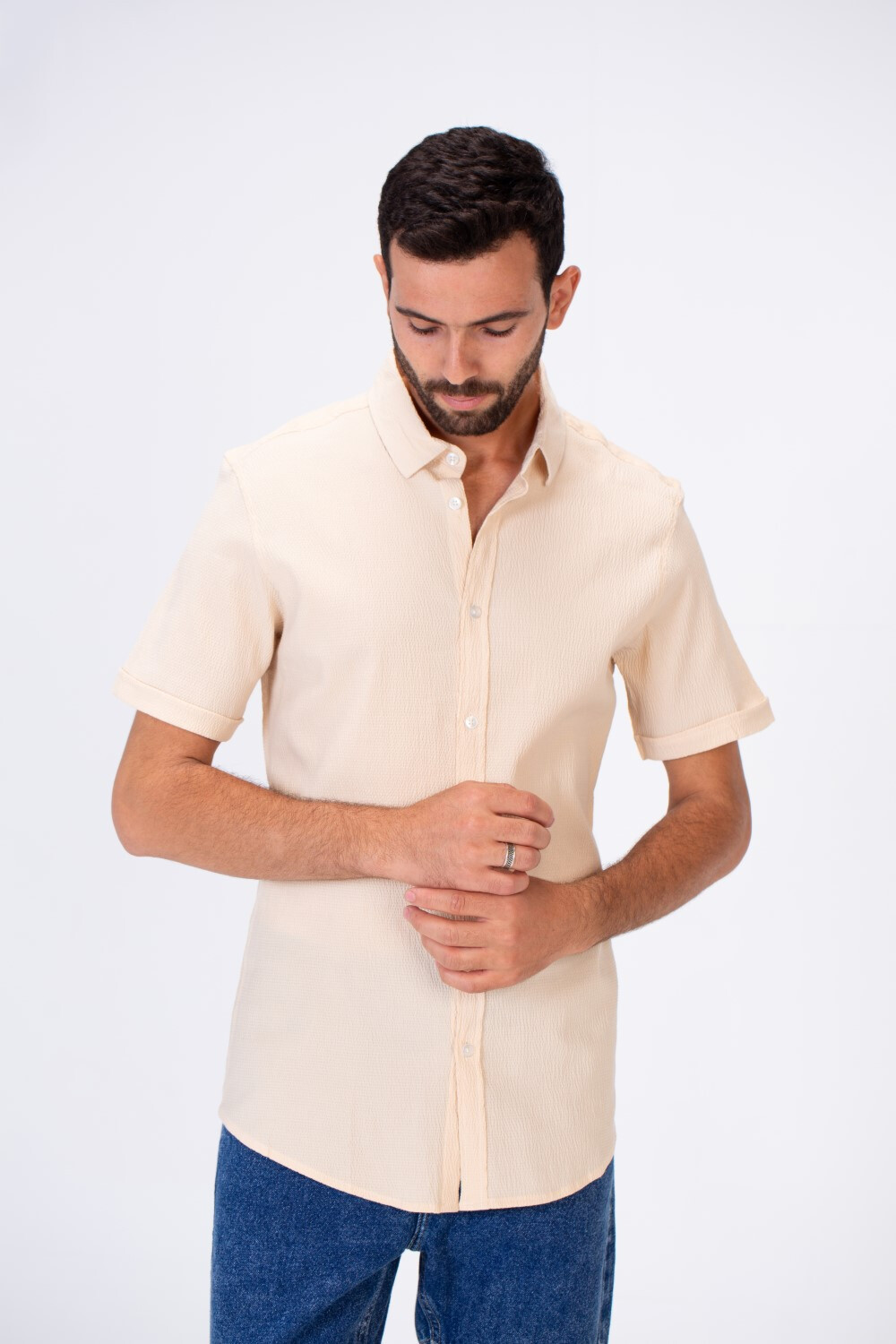 Men's Slim Fit Basic Plain Short Sleeves Shirt With Comfortable Fitting