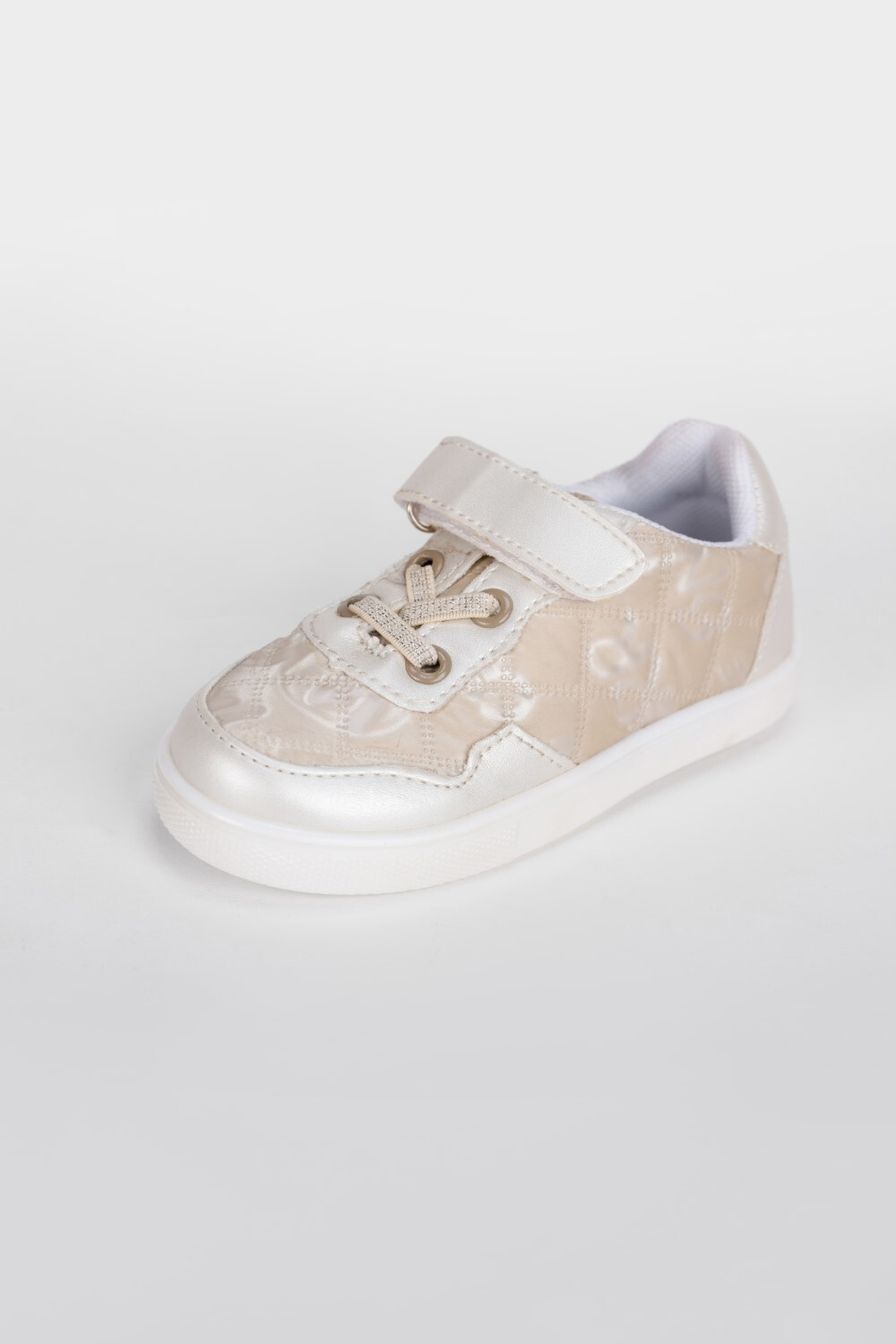 Girl's Flat Sole Faux Leather Sneaker With Unique Style