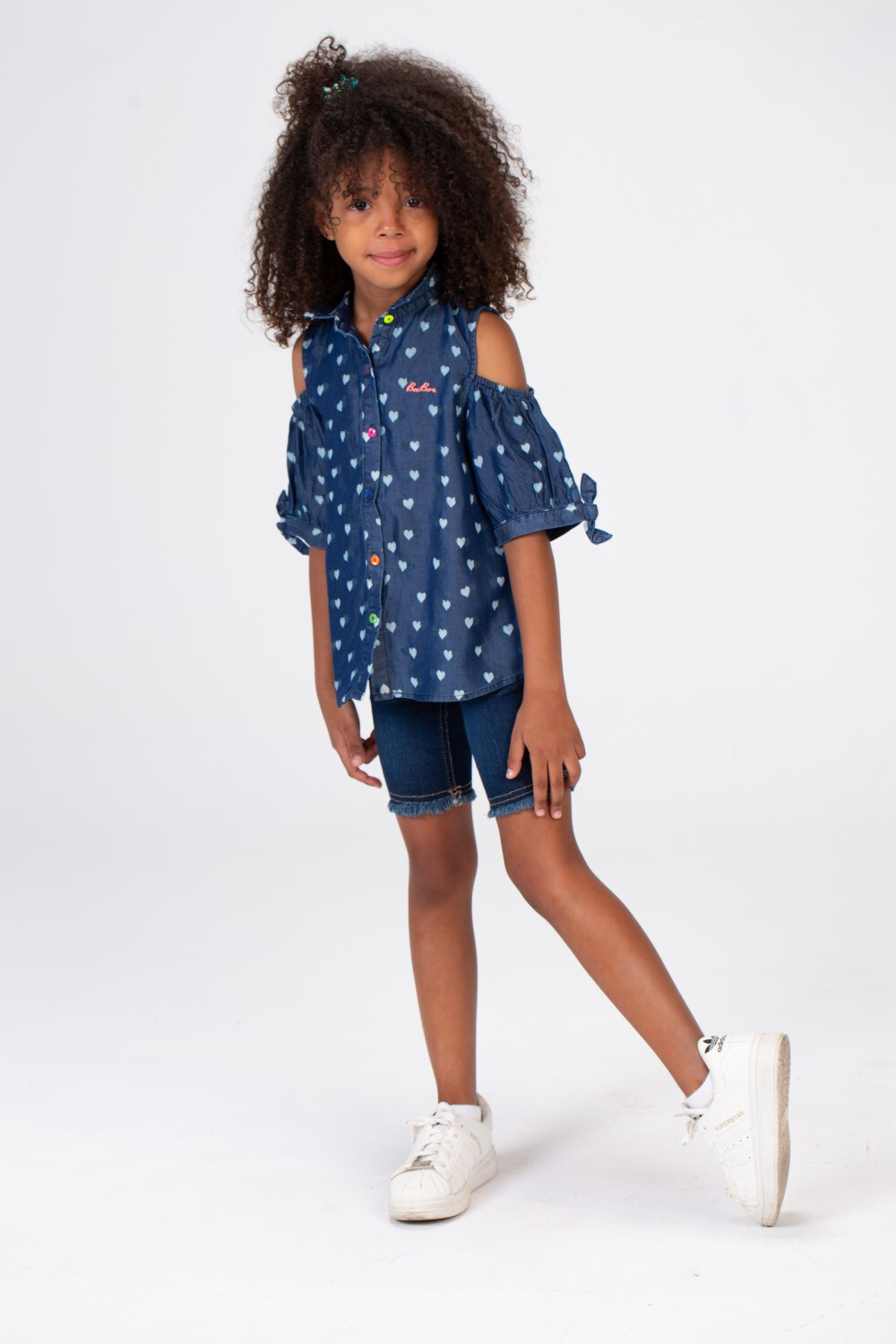 Girls Off-Shoulders Blouse With Heart Print And Colorful Front Buttons