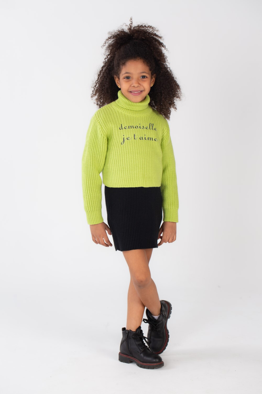 Girl's High Neck Regular Fit Short Style Outfit With Unqiue Details