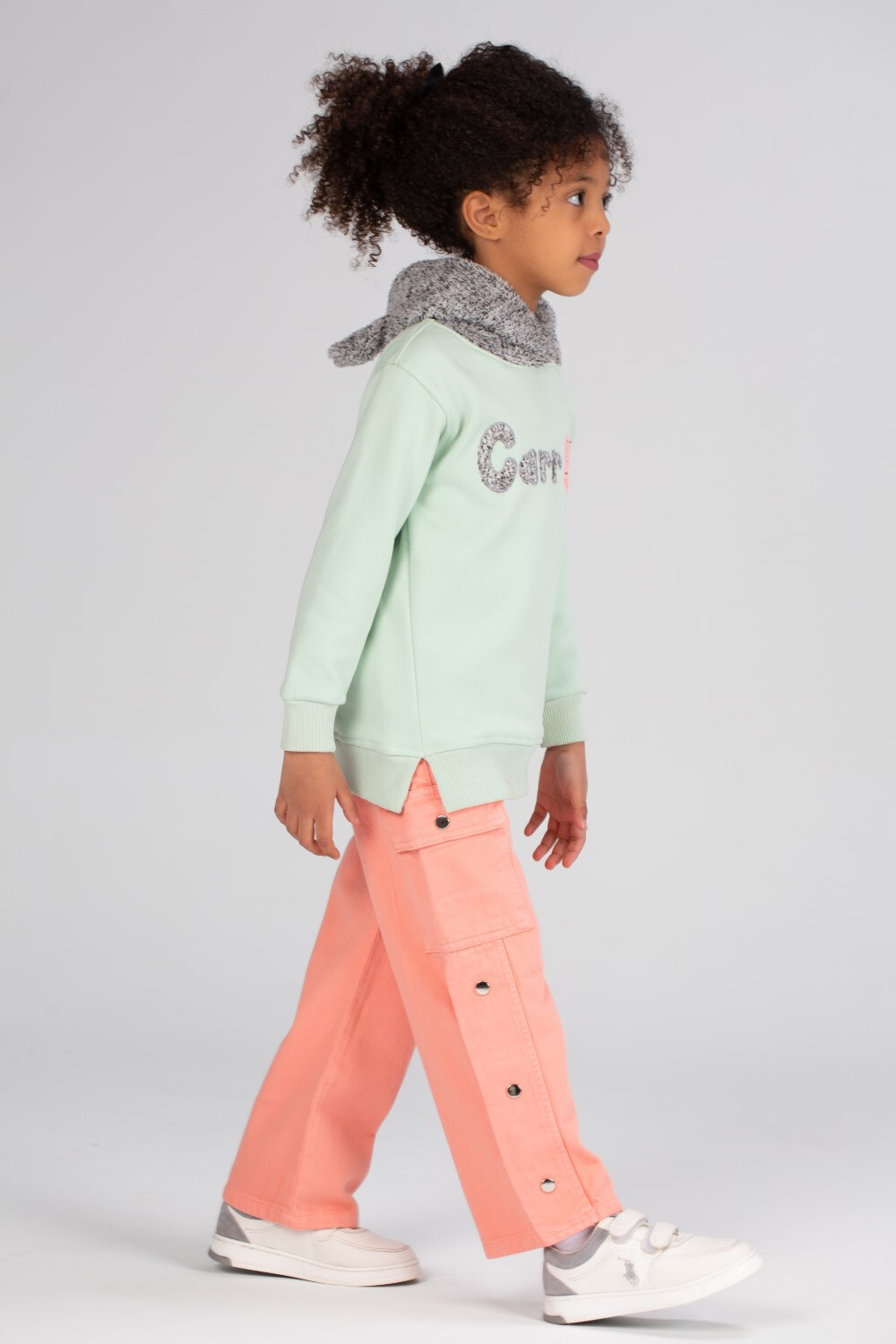 Girl's Hoodie Long Sleeves Front Printed Padded Sweatshirt With Unique Fur Hooded