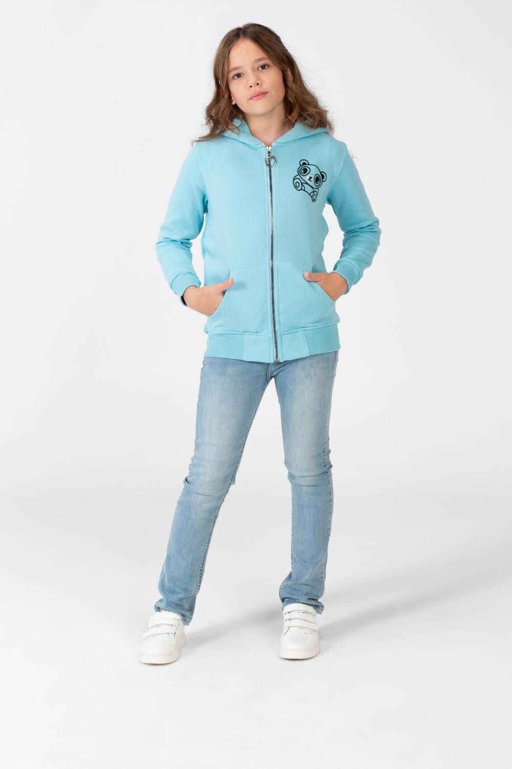 Girl's Sweatshirt With A Hood And A Front Zipper
