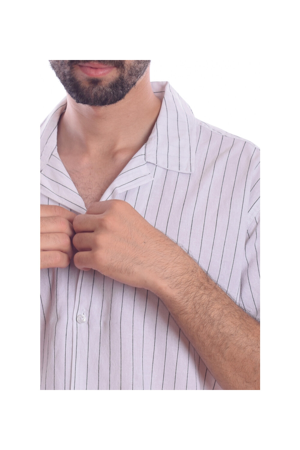 Men's Cotton Regular Fit Shirt With Striped Details