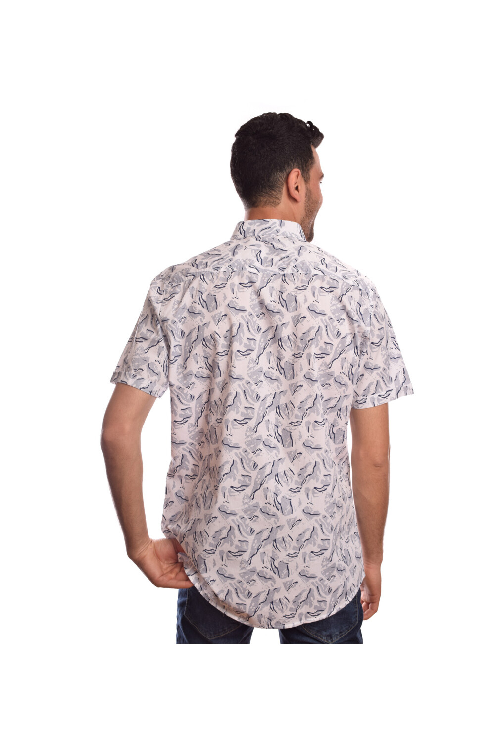 Men's Short Sleeves Classic Regular Fit Jakar Shirt With A Unique Cut