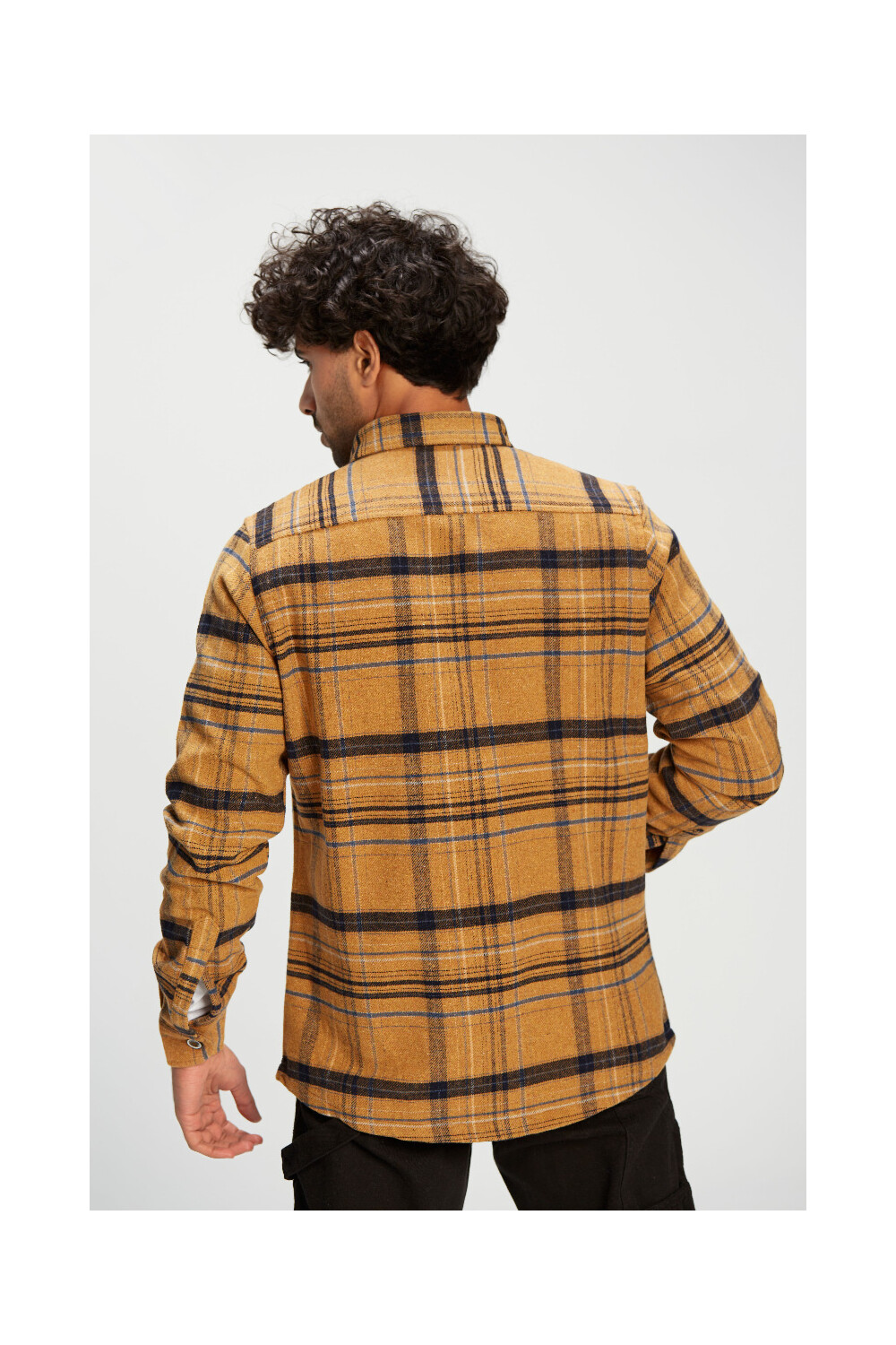 Men's Regular Fit With Front Pockets Checked Wool Padded Shirt