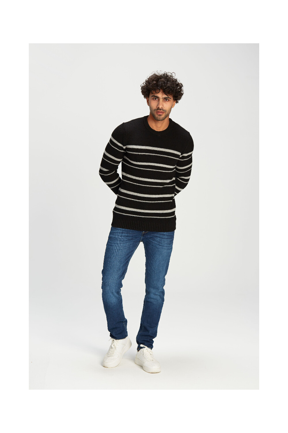 Men's Striped Rounded neck Made Of Soft Wool Pullover