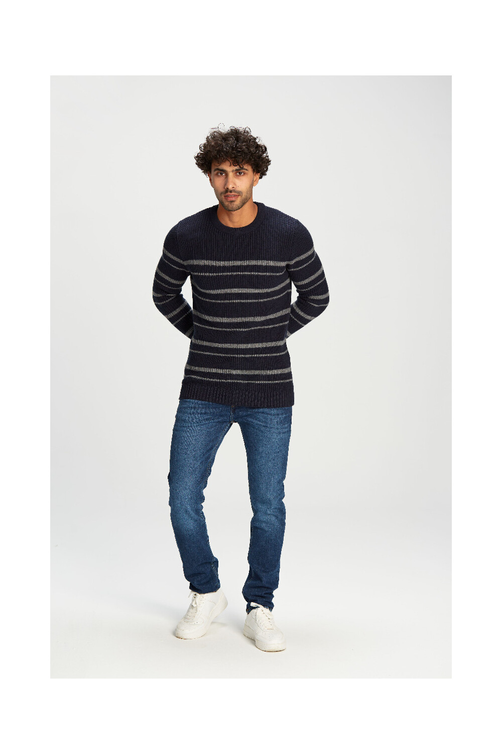Men's Striped Rounded neck Made Of Soft Wool Pullover