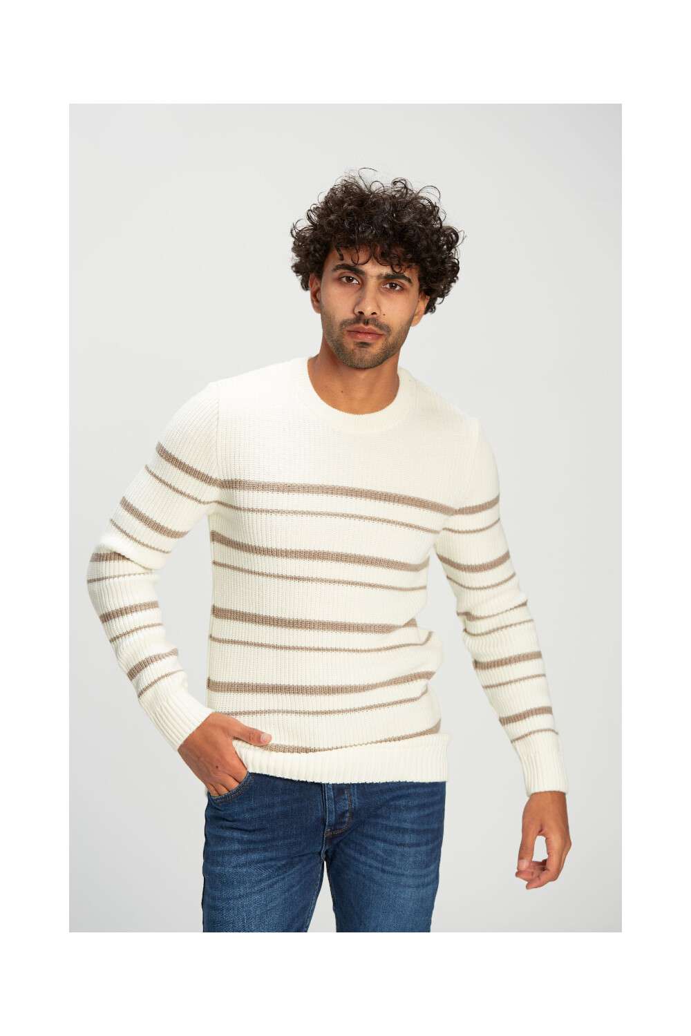 Men's Striped Rounded neck Made Of Soft Wool Pullover
