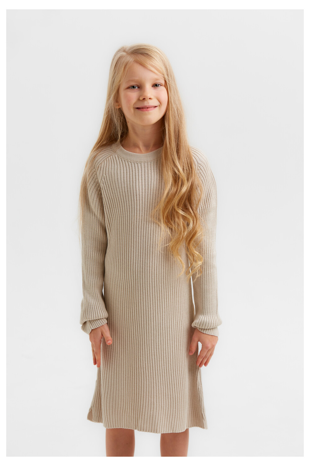 Girl's Rounded Neck Long Style Wool Pullover