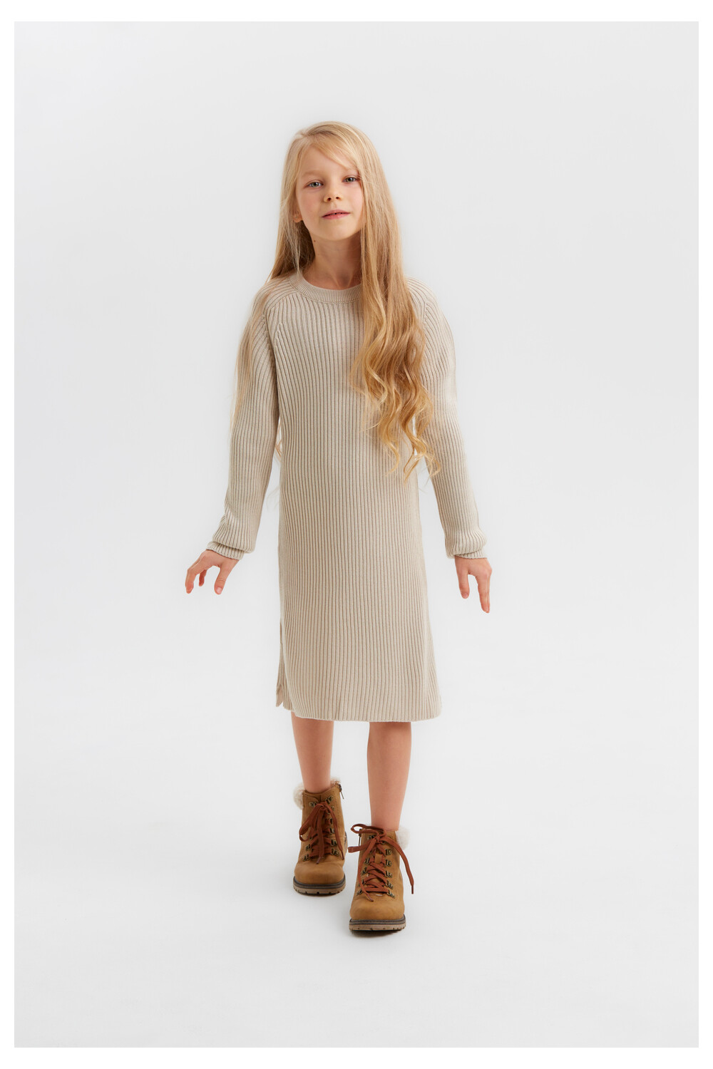 Girl's Rounded Neck Long Style Wool Pullover
