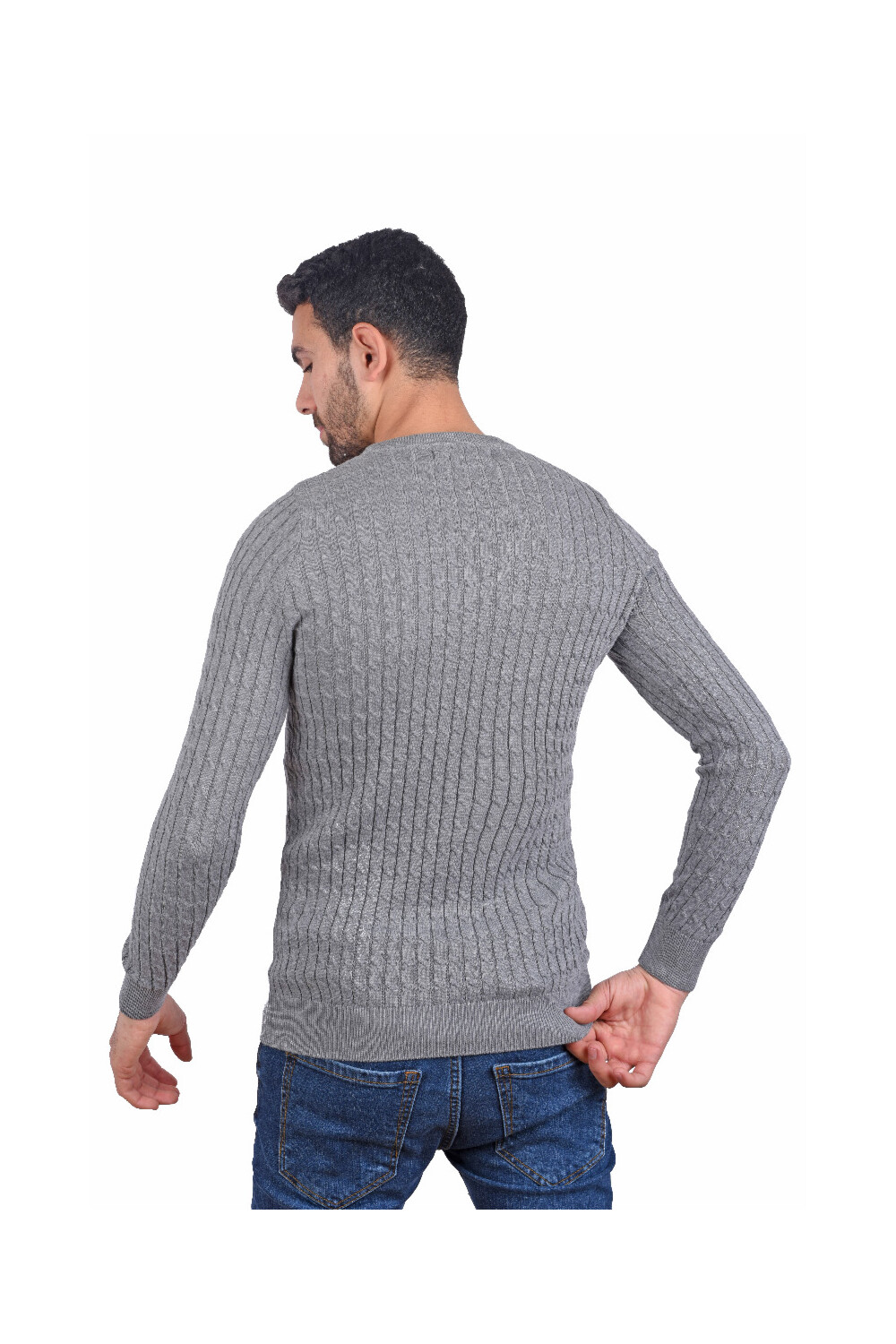 
Men's Long Sleeves Rounded Neck Pullovers
