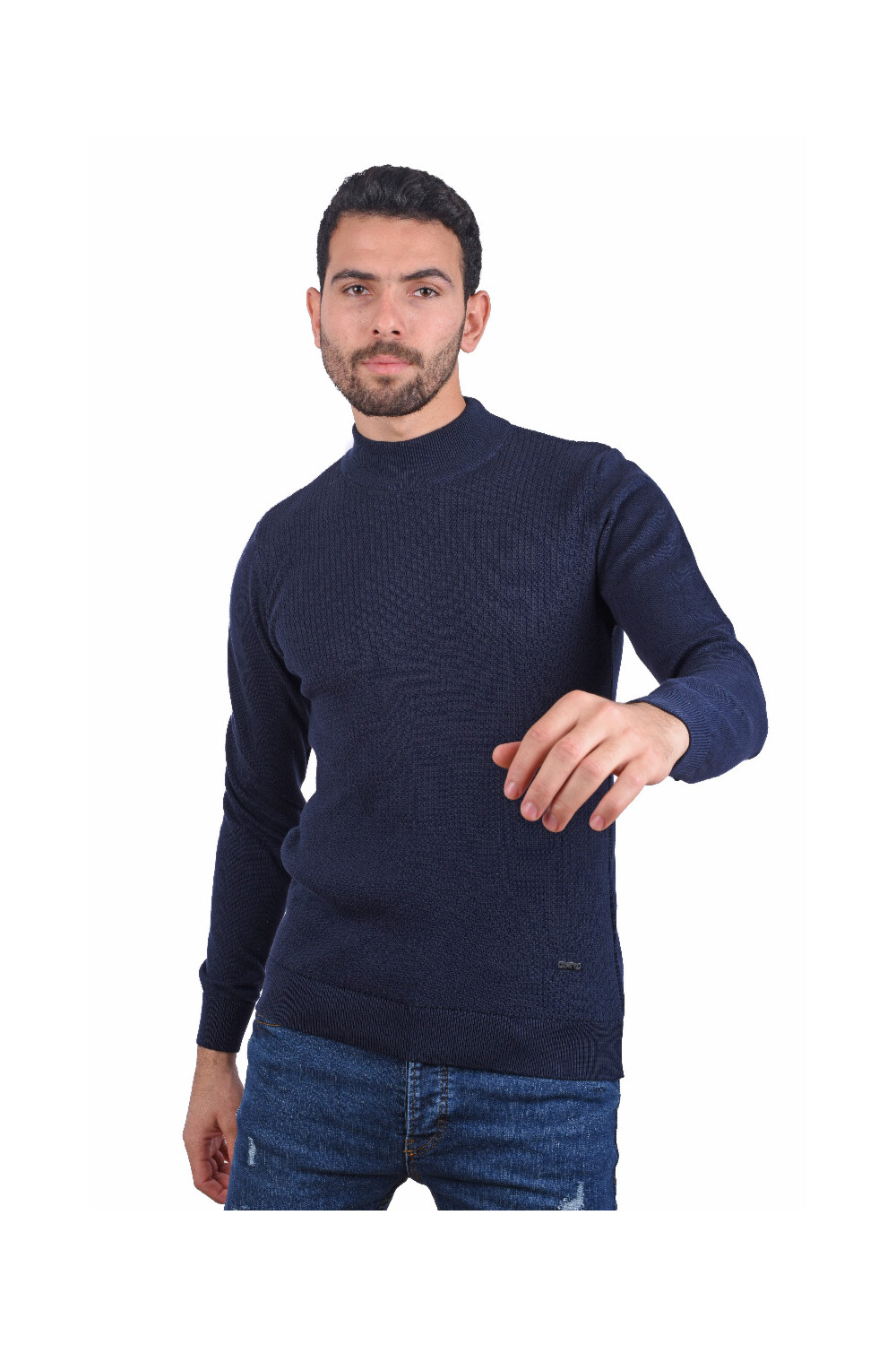 
Men's Long Sleeves Rounded Neck Pullovers
