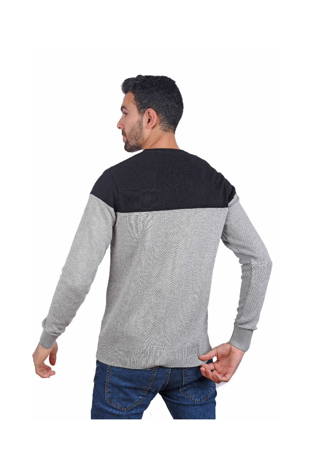 Men's Striped Crewneck Pullover With Long Sleeves