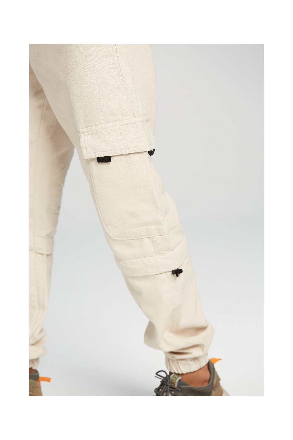 Men's Cargo Made Of Comfort And Soft Gabardines Pants